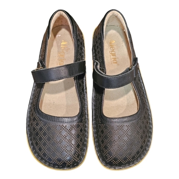 Alegria Belle Fresh Black Slim Mary Jane Comfort Shoes Size 37 Punch Leather - Picture 1 of 9